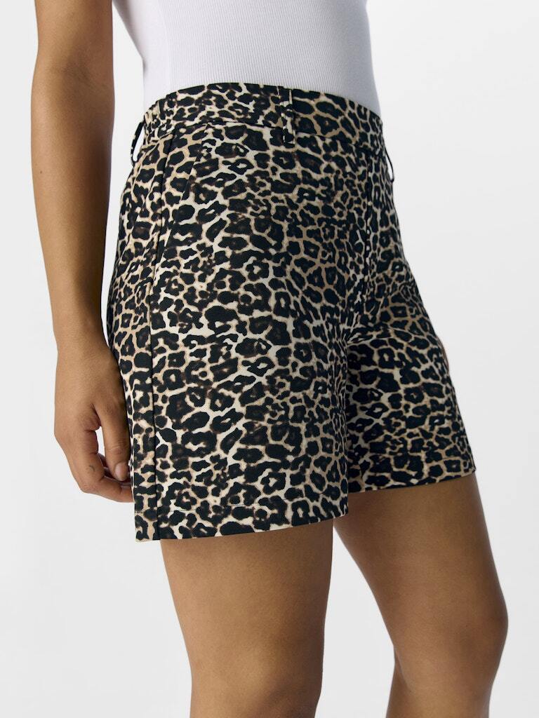 OBJECT SHORT ALBA HUMUS/LEOPARD