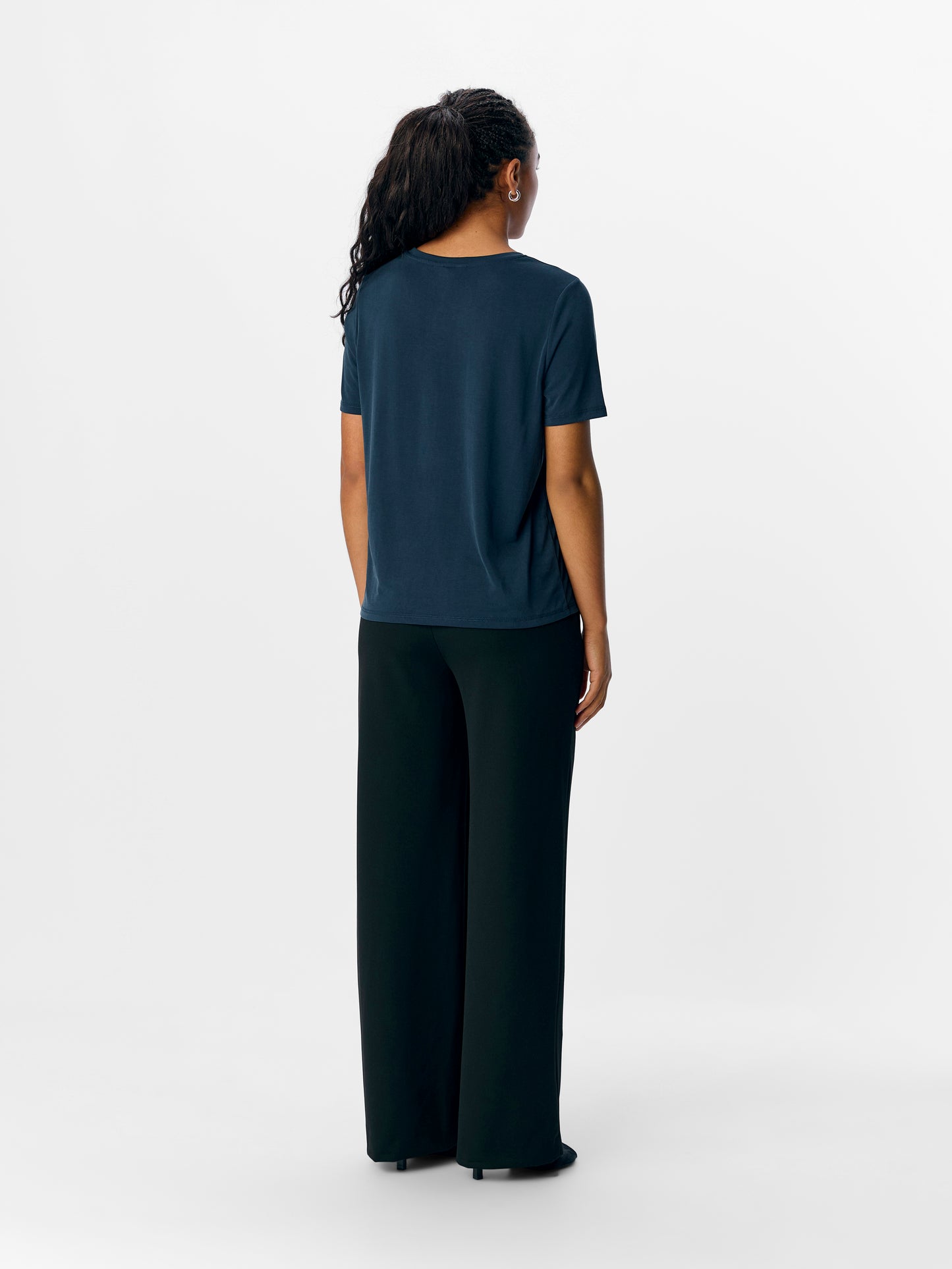 OBJECT T-SHIRT ANNIE SKY CAPTAIN