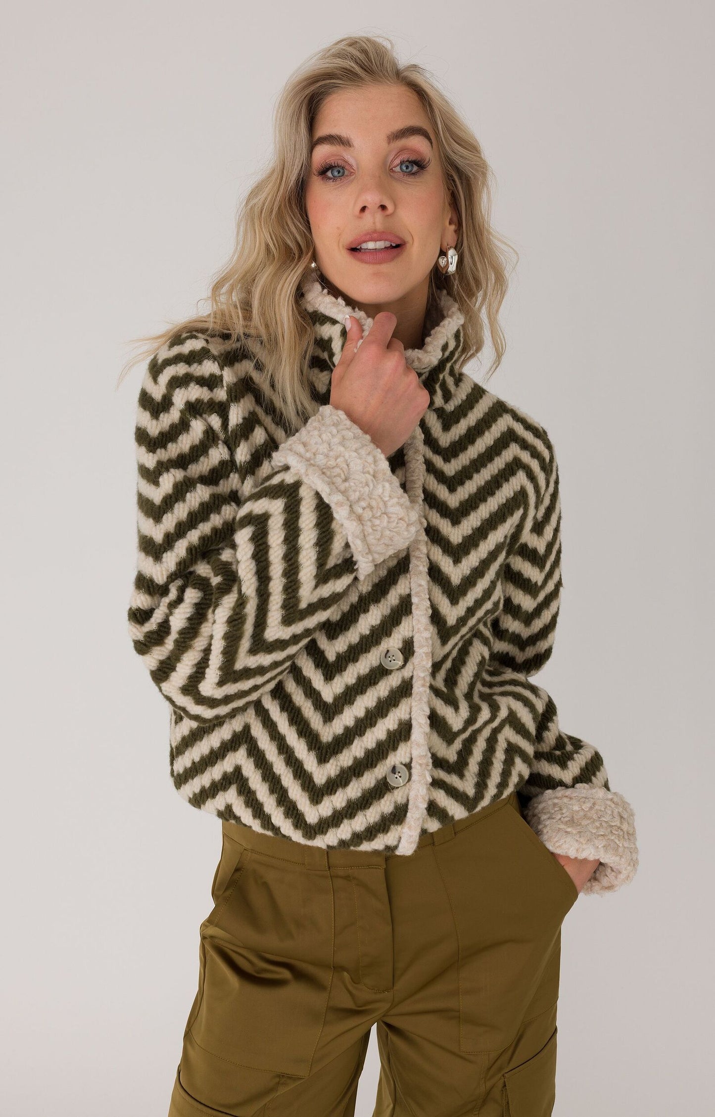 ANNA JACKET ZIGZAG OLIVE DESSIN