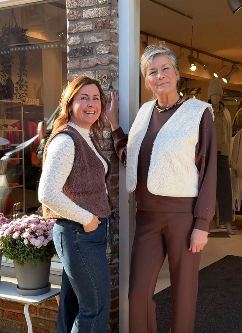 TRAMONTANA TOP BRUSHED STRETCH LACE STONE