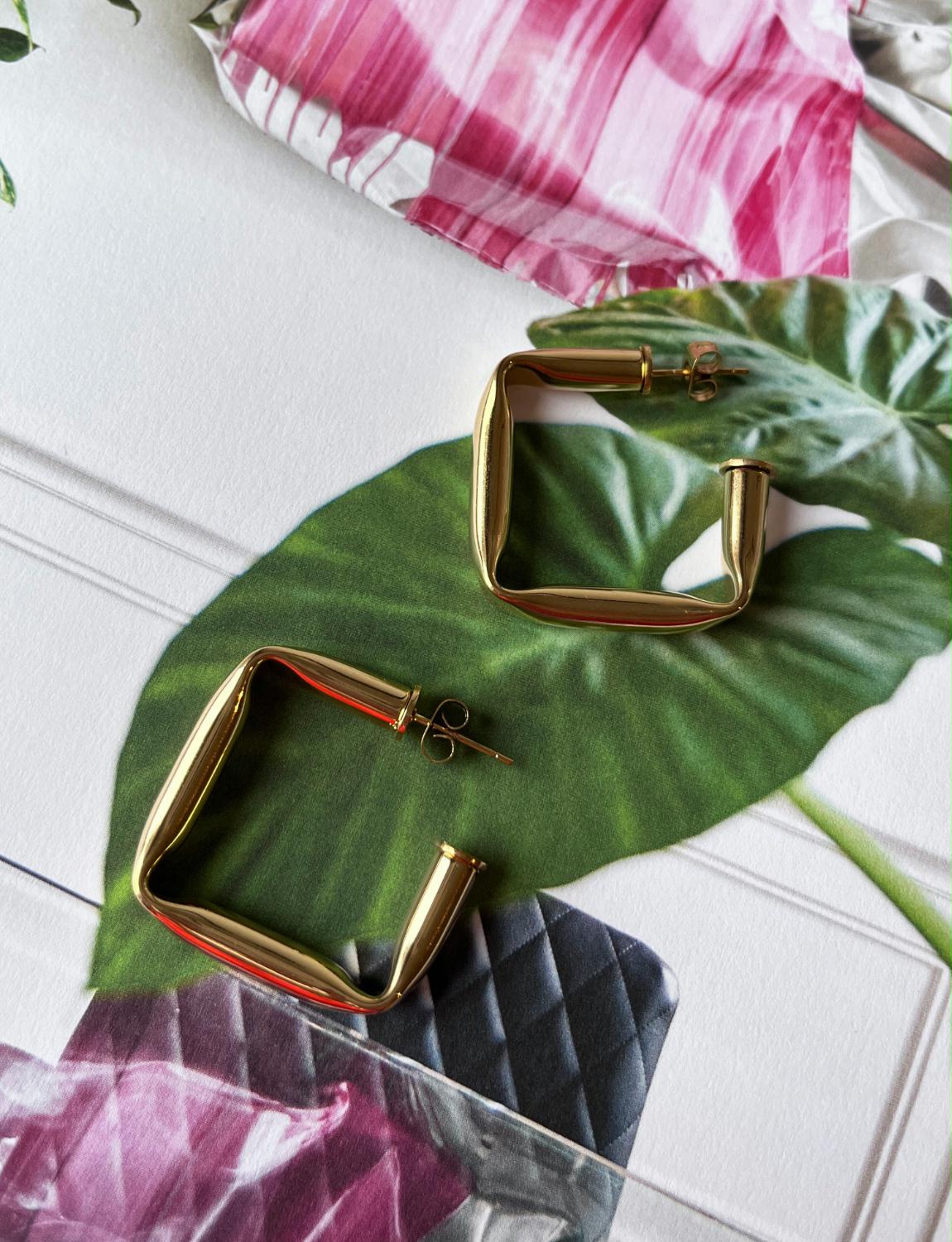 BY JAM OORBELLEN SQUARE GOLD