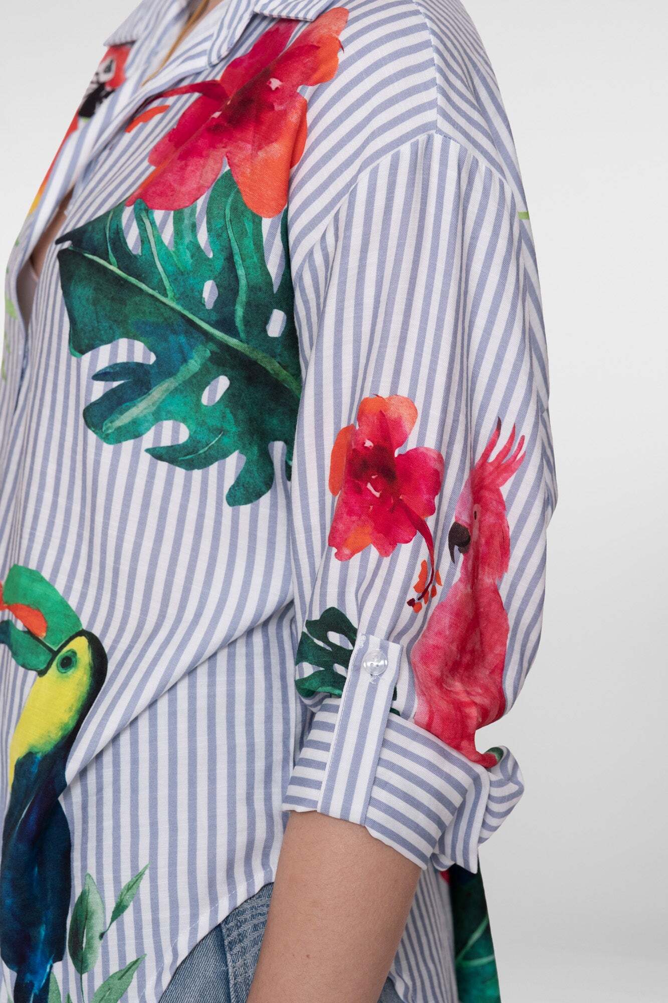 GEISHA BLOUSE STRIPES & BIRDS LIGHT BLUE/OFF-WHITE/PINK/GREEN