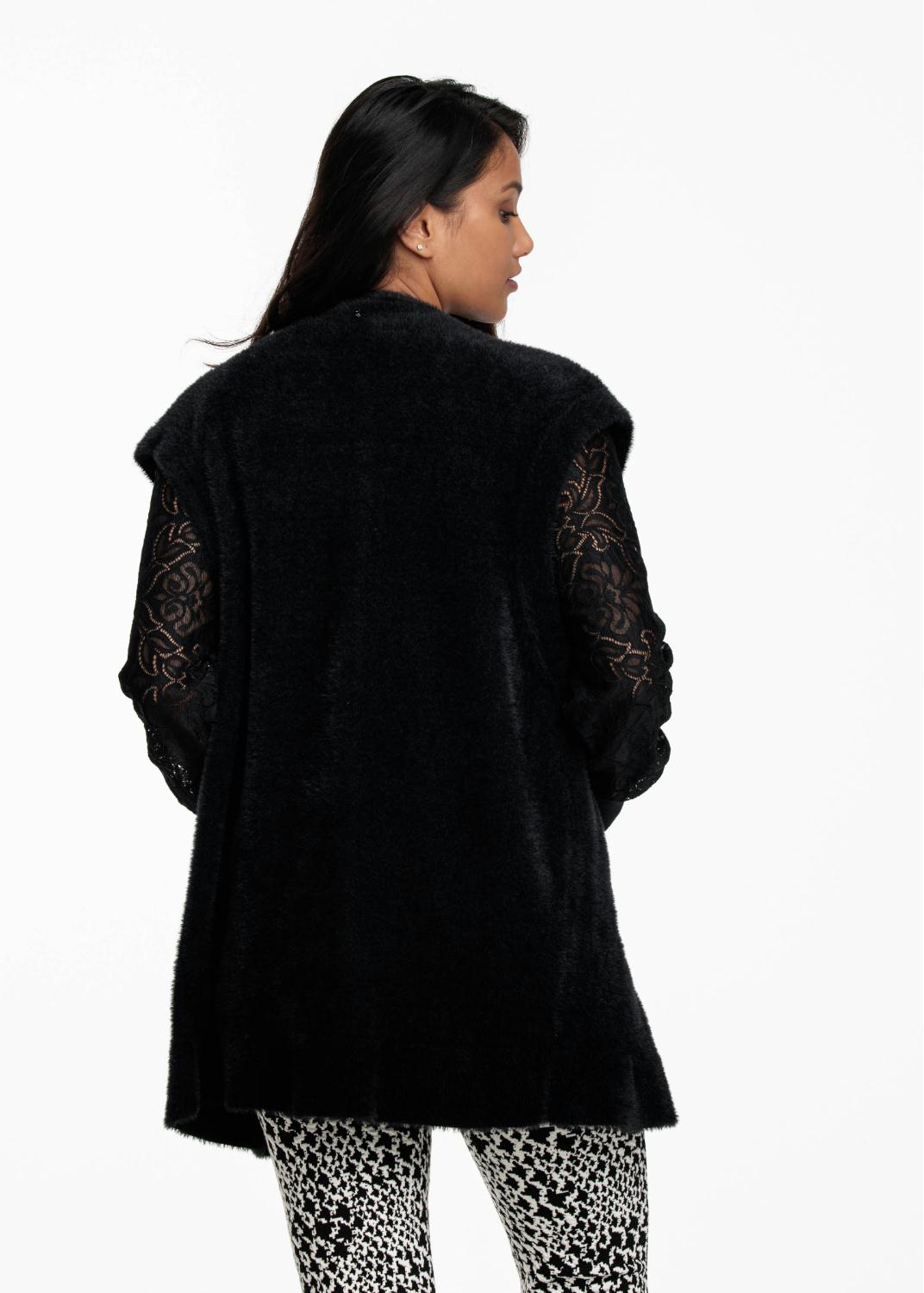 TRAMONTANA VEST HAIRY YARN BLACK