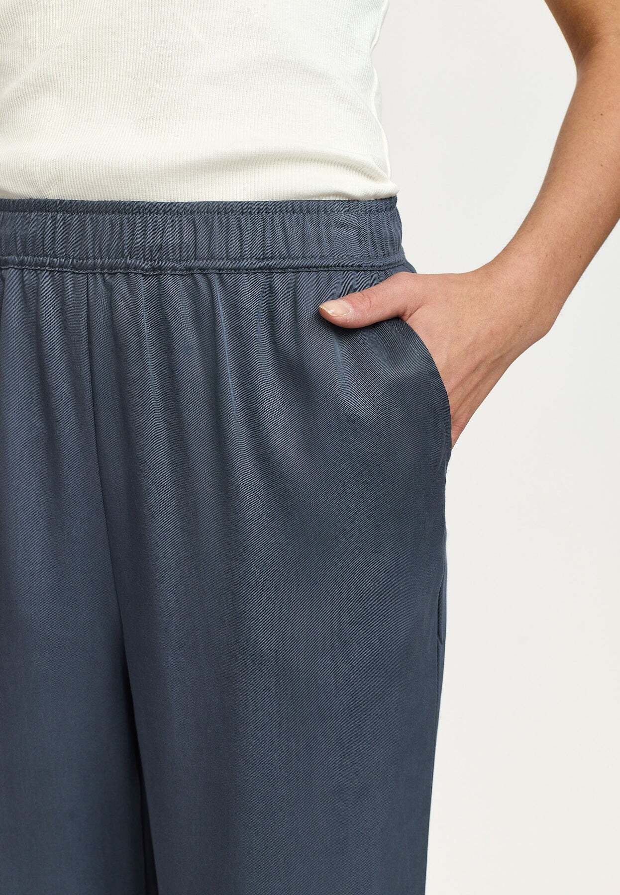 SOFT REBELS BROEK RAYLEE TURBULENCE