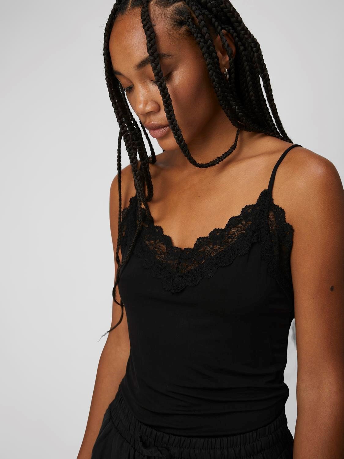 OBJECT TOP LEENA LACE BLACK