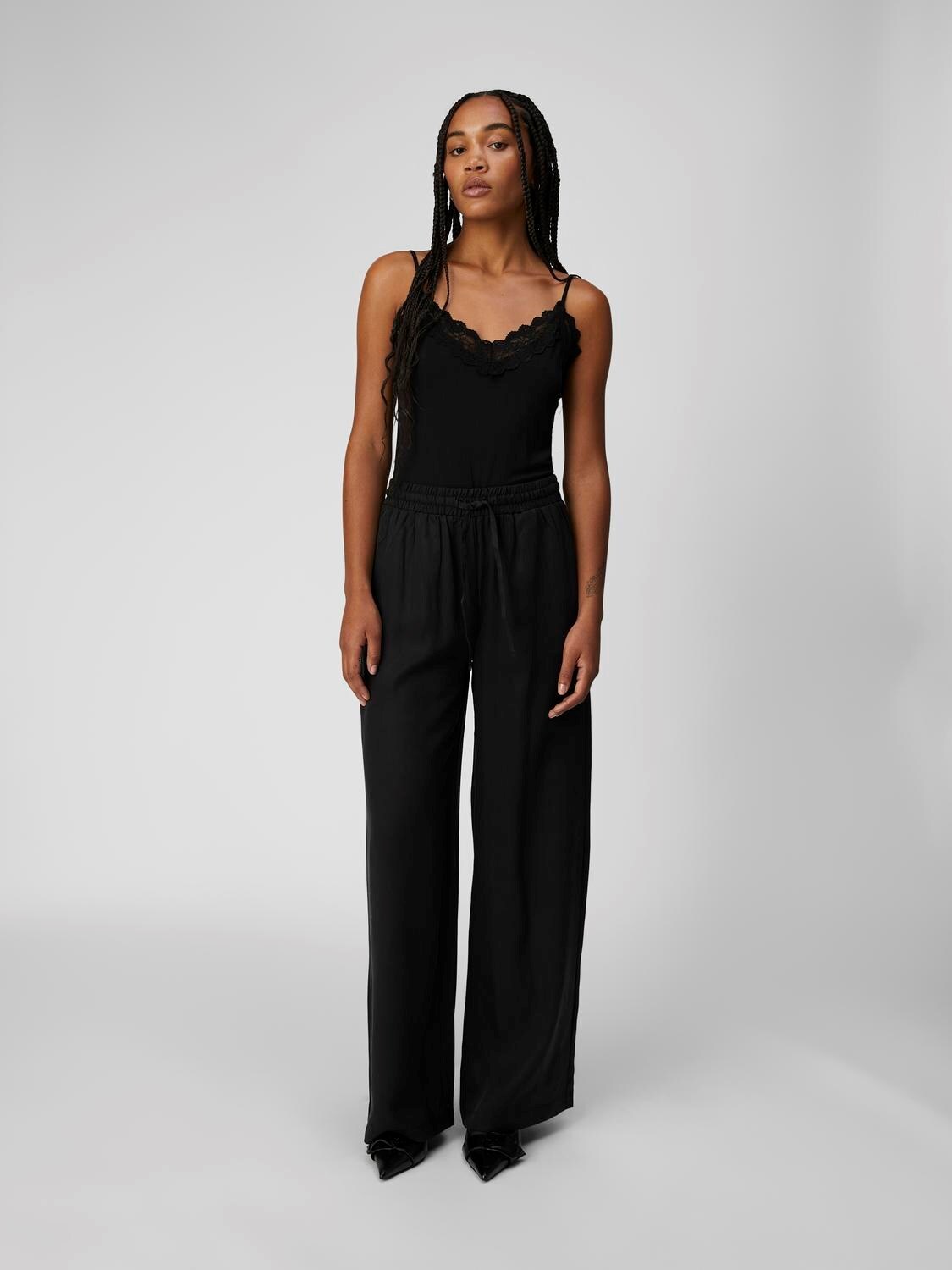 OBJECT TOP LEENA LACE BLACK
