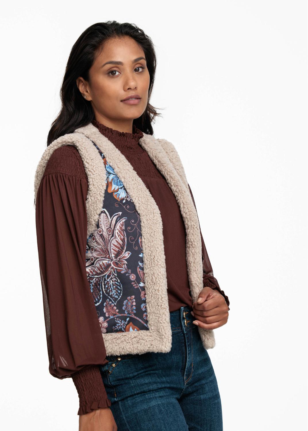 TRAMONTANA GILET SUEDINE FLOWER PRINT REDS
