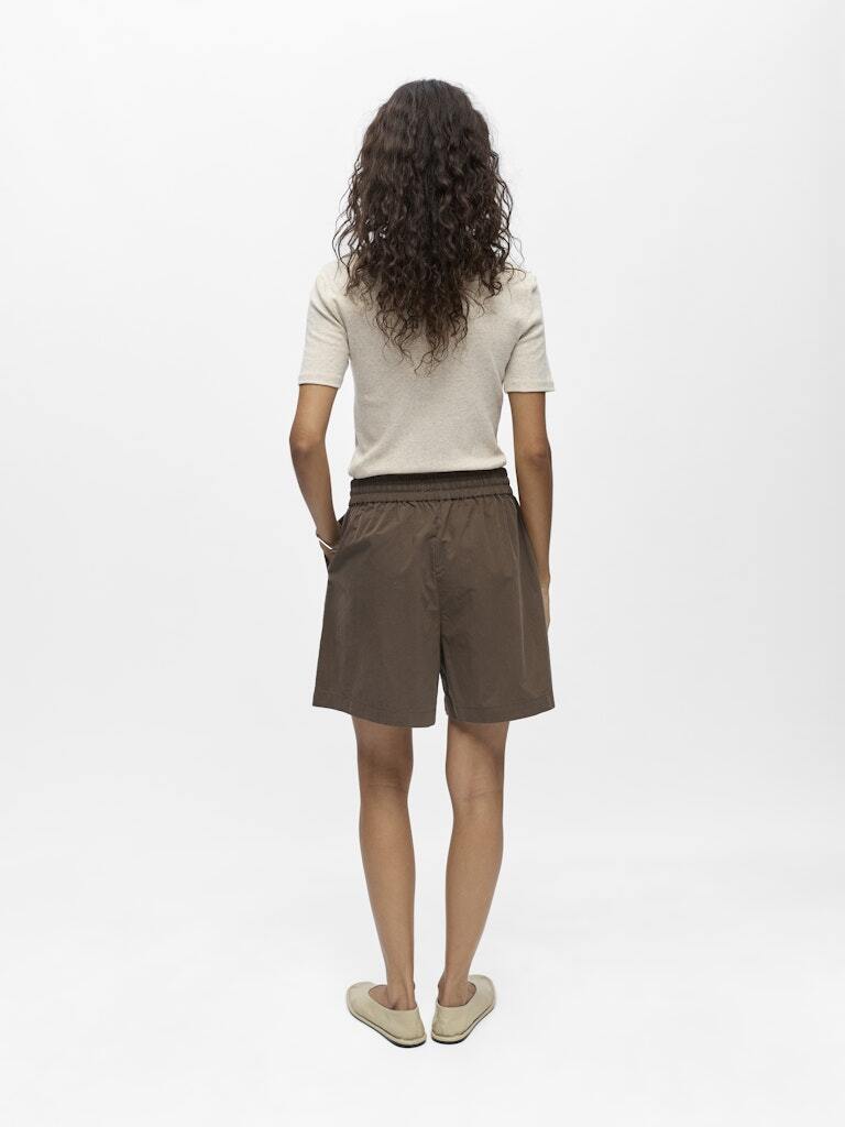 OBJECT SHORT BERTA SEAL BROWN