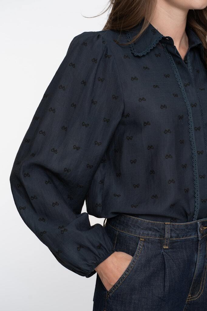 GEISHA BLOUSE LACE DETAILS NAVY