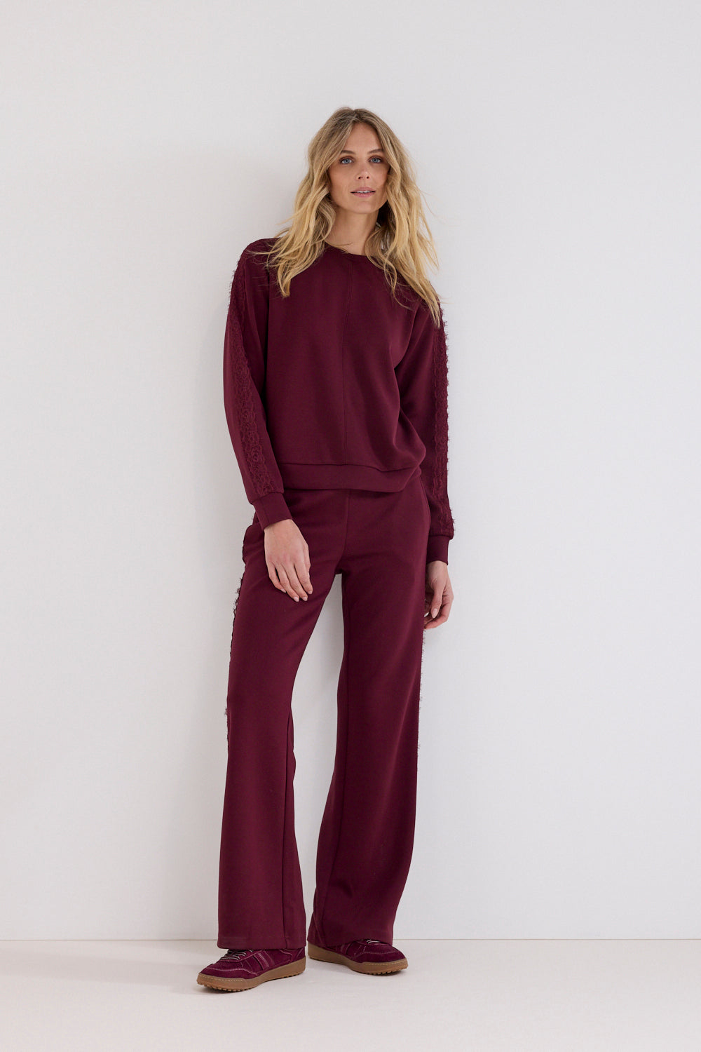 TRAMONTANA BROEK LACE POMEGRANATE