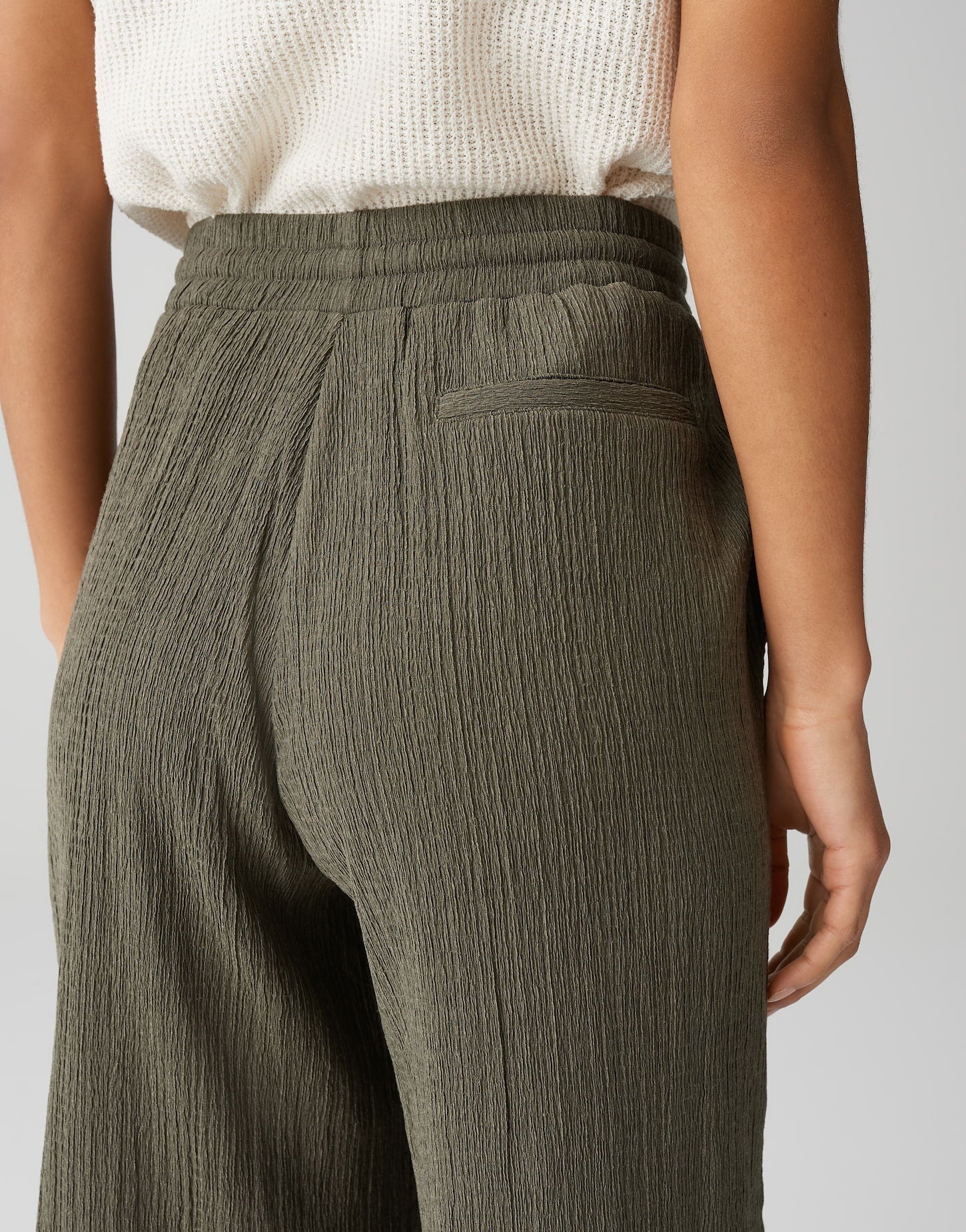 OPUS BROEK MILENI CRINKLE OLIVE LEAF