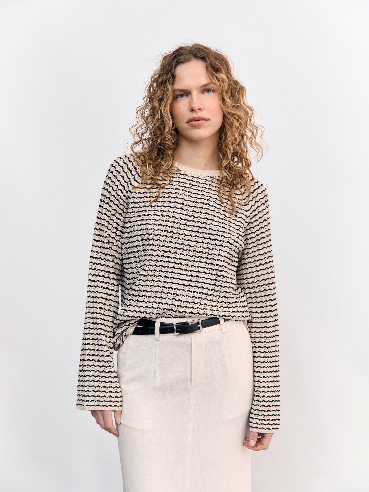 OBJECT TRUI ESTER BLACK