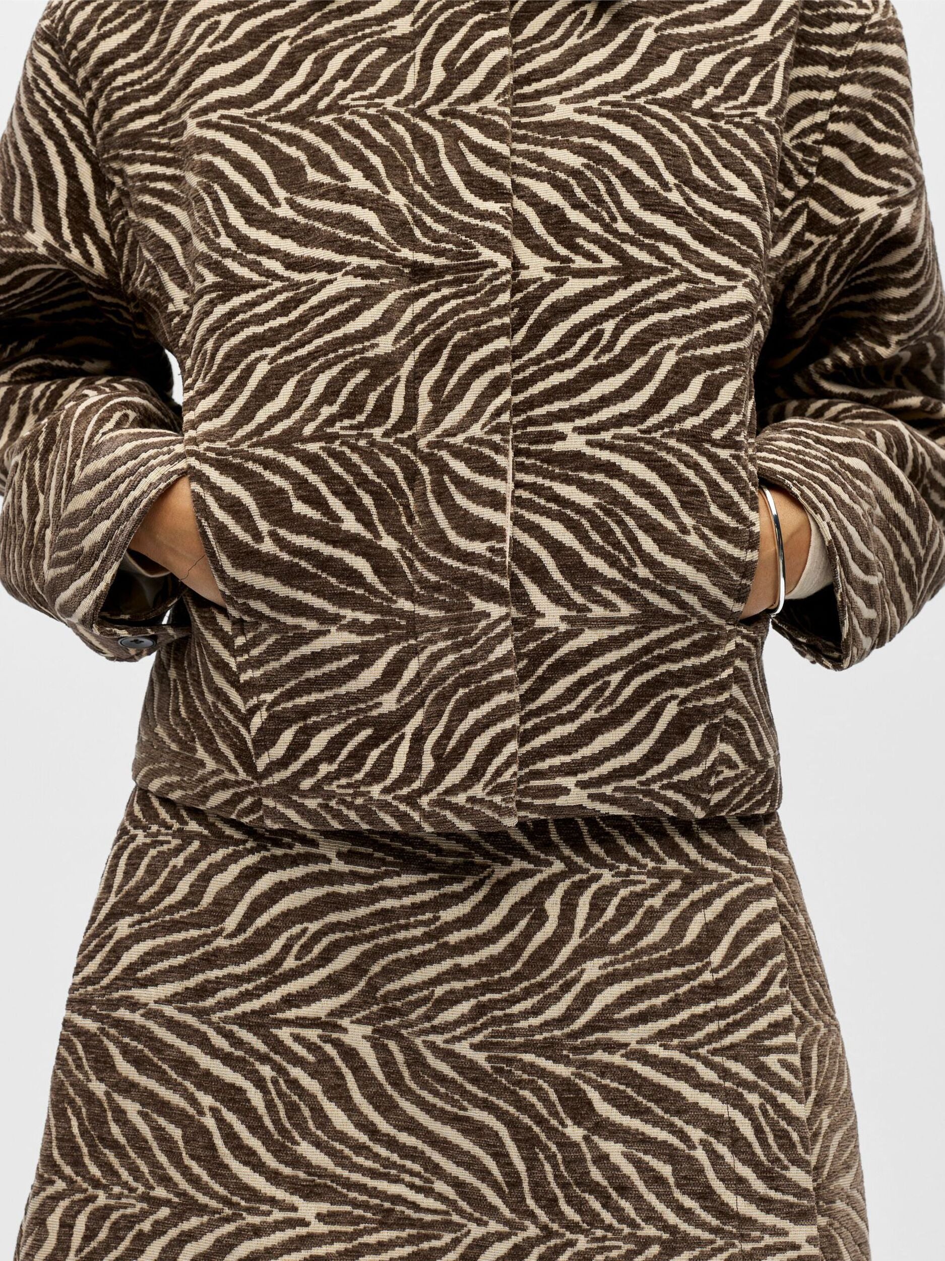 OBJECT JACKET THEA MOREL
