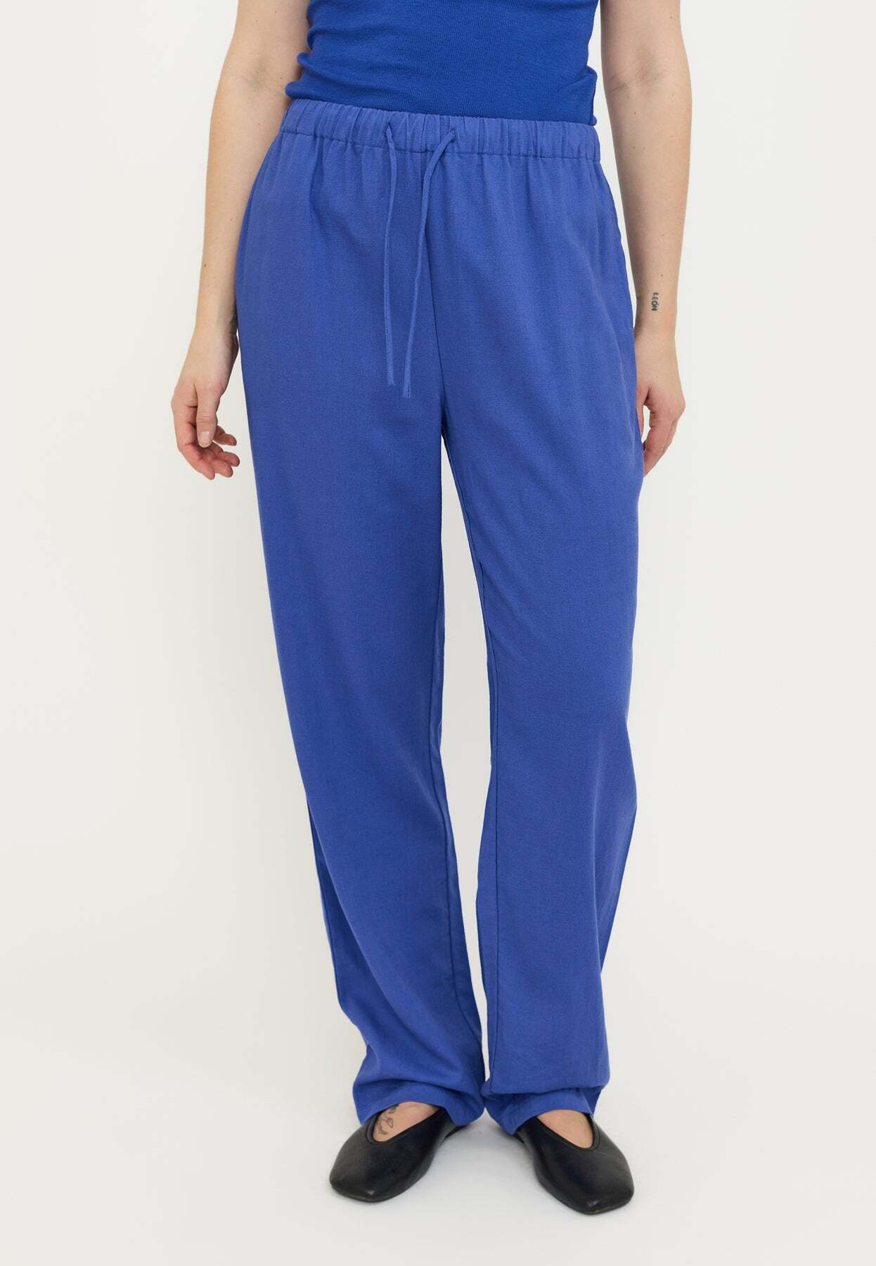 SOFT REBELS BROEK YINDI ULTRA MARINE