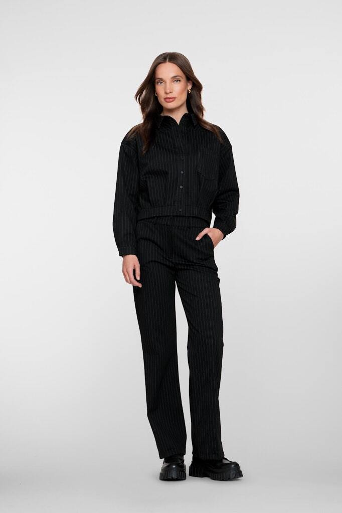 GEISHA BROEK PINSTRIPE BLACK