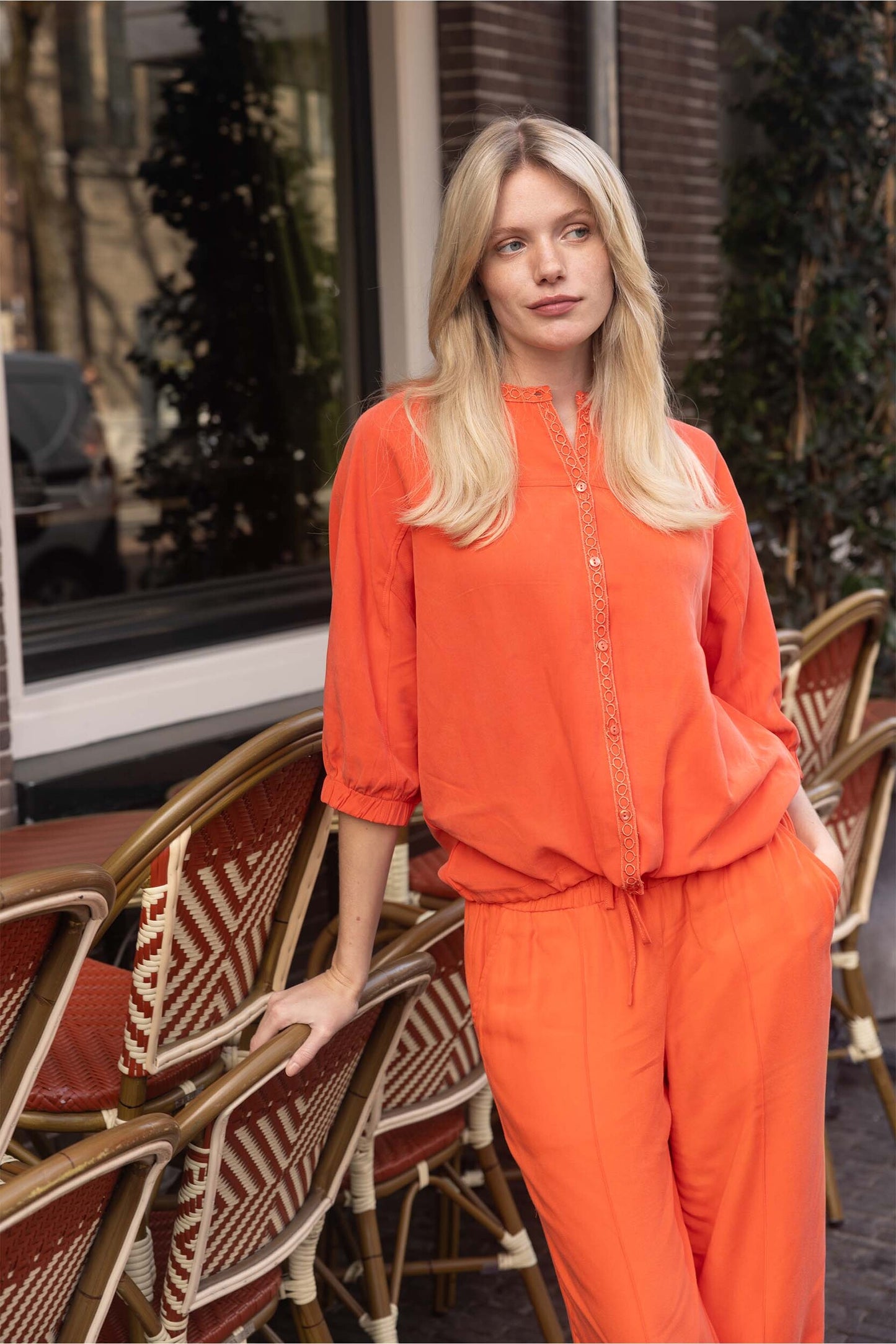 ZUSSS BLOUSE LYOCELL BALLONMOUW CORAL