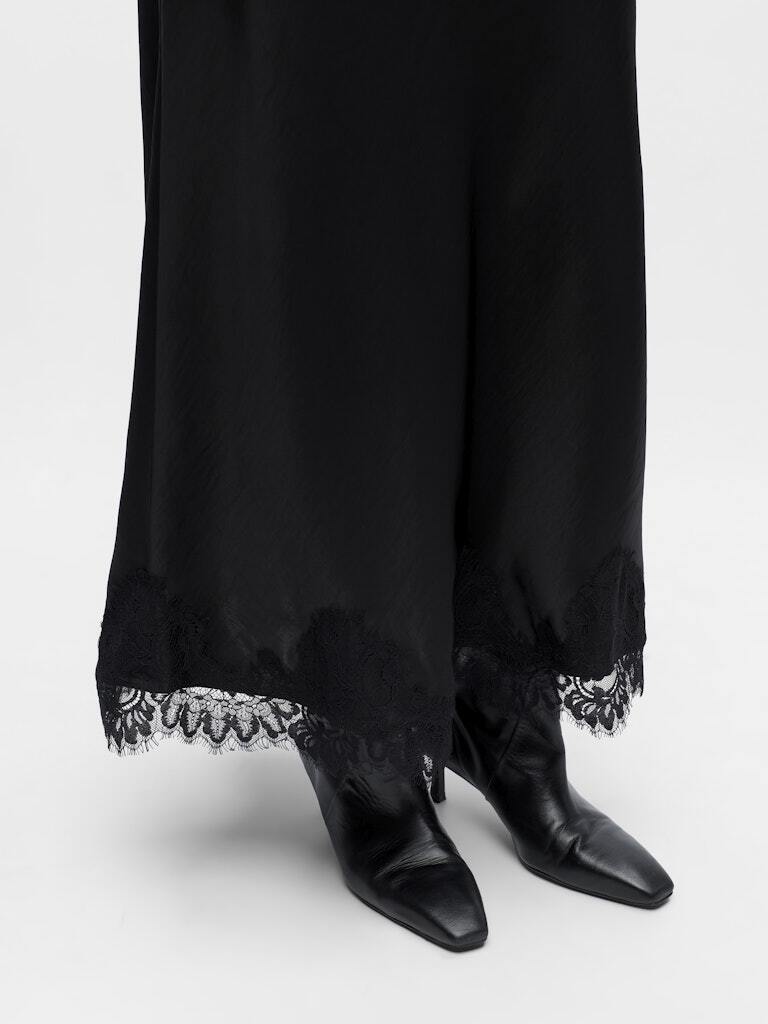 OBJECT ROK NALINE BLACK