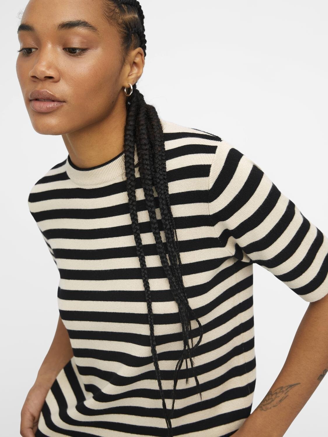 OBJECT TOP ESTER SANDSHELL/BLACK