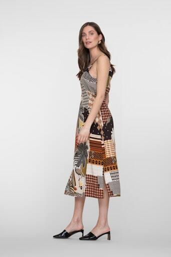 GEISHA JURK MET GRAFISCHE PRINT BRUIN/ZAND/ZWART