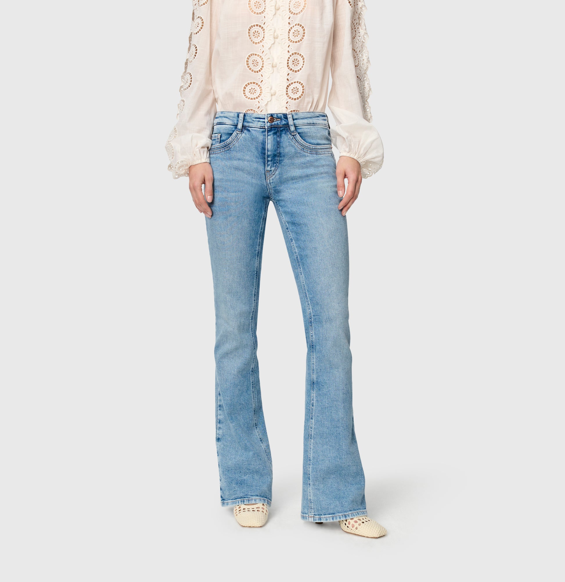 MAC JEANS DETROIT FLARED 90'S COOL WASH