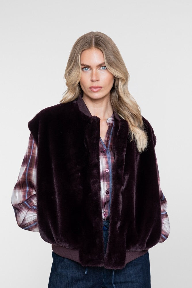 GEISHA GILET BURGUNDY