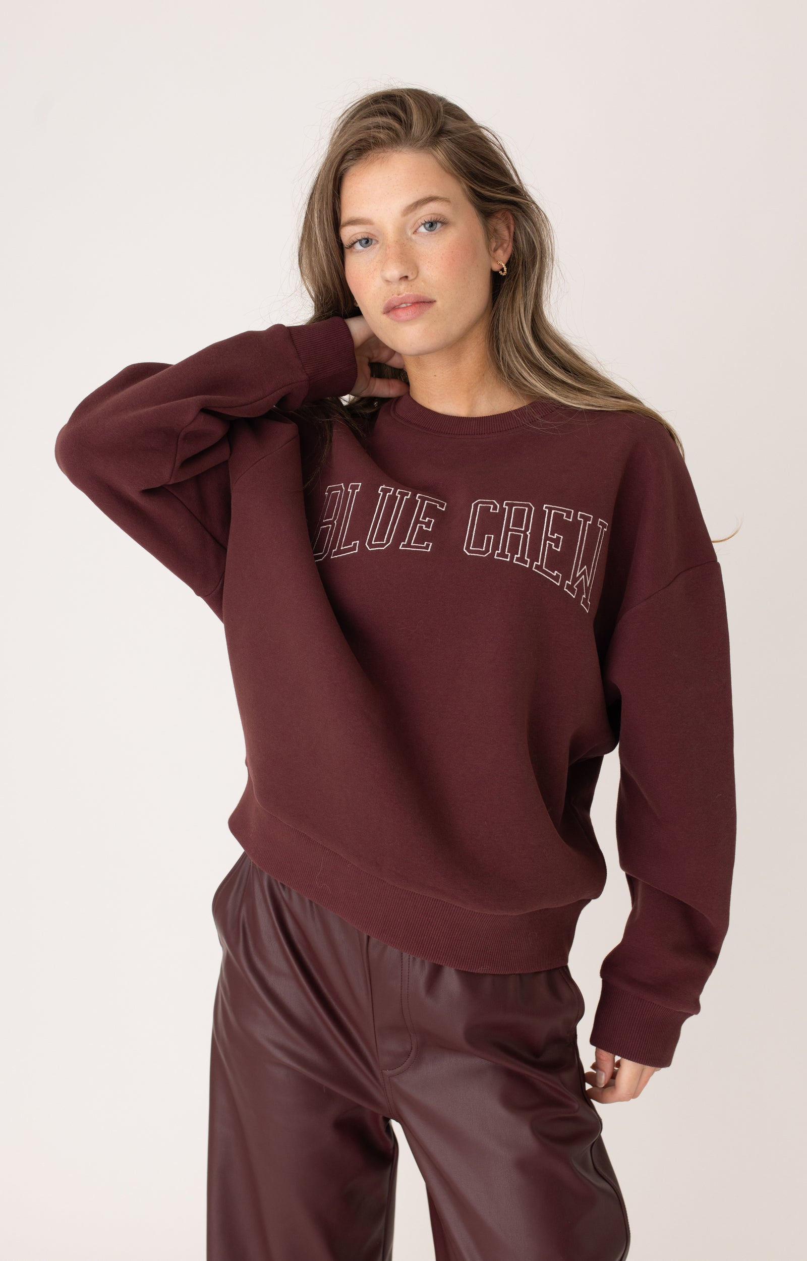 ANNA BLUE SWEATER BLUE CREW BORDEAUX SOLID