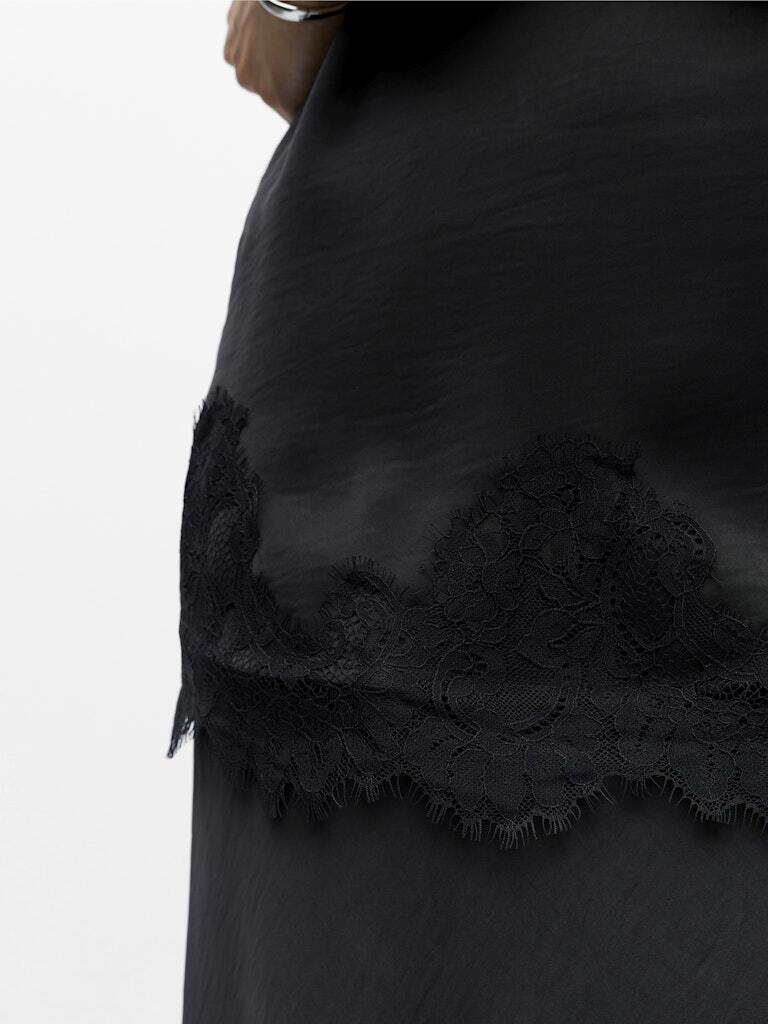 OBJECT TOP NALINE BLACK