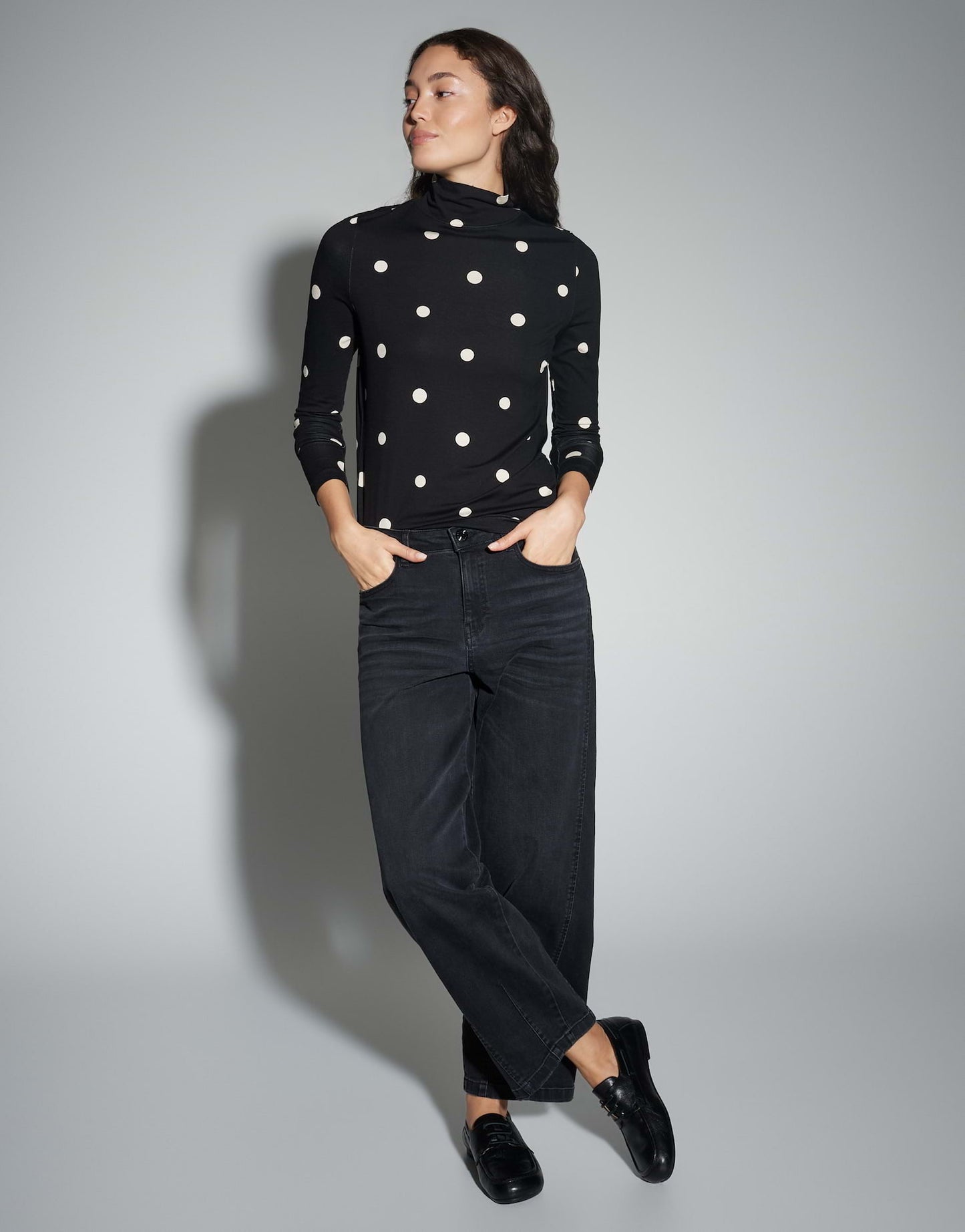 OPUS TOP SIPUNKTO BLACK