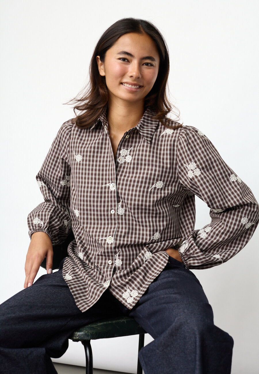 SISTERS POINT BLOUSE EBBEY BROWN CHECK