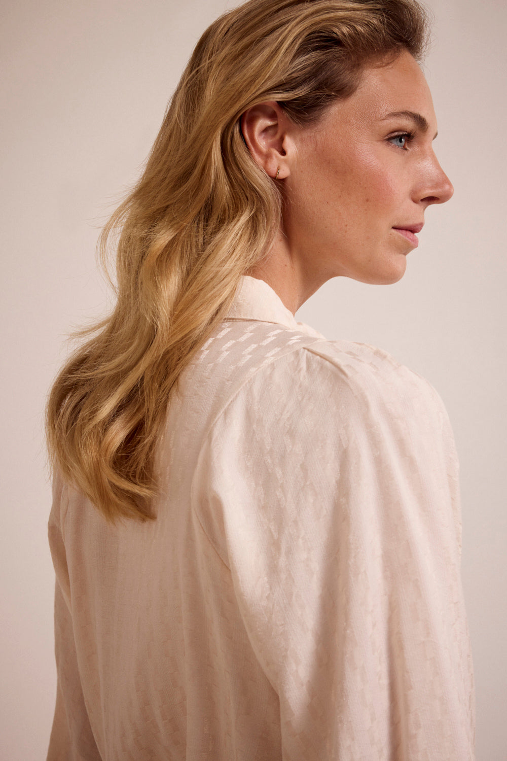 TRAMONTANA BLOUSE PUFF SLEEVED STONE