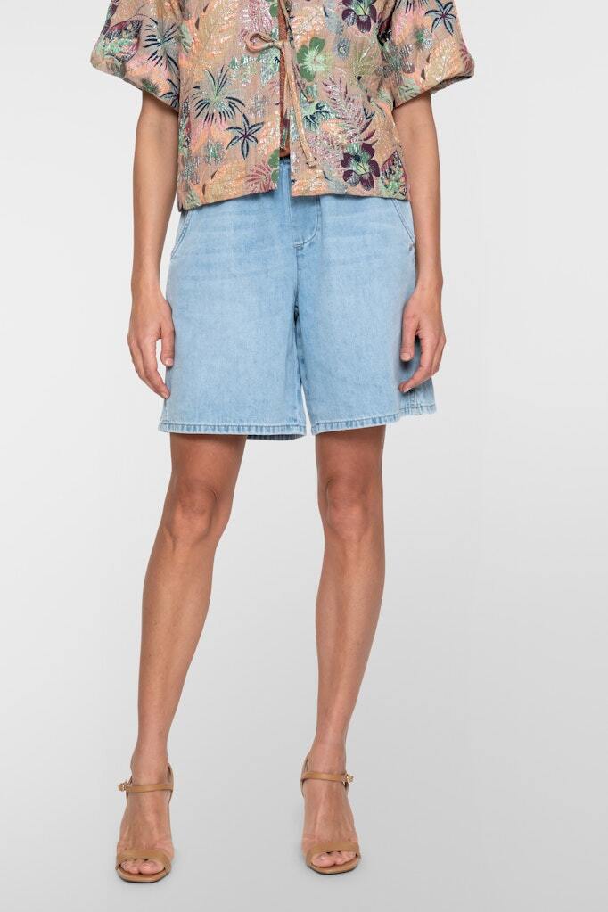 GEISHA SHORT LOOSE FIT HEAVY BLEACHED DENIM