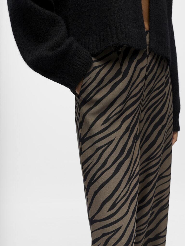 OBJECT BROEK ALBA LISA WIDE BLACK/MOREL TIGER GRAPHIC