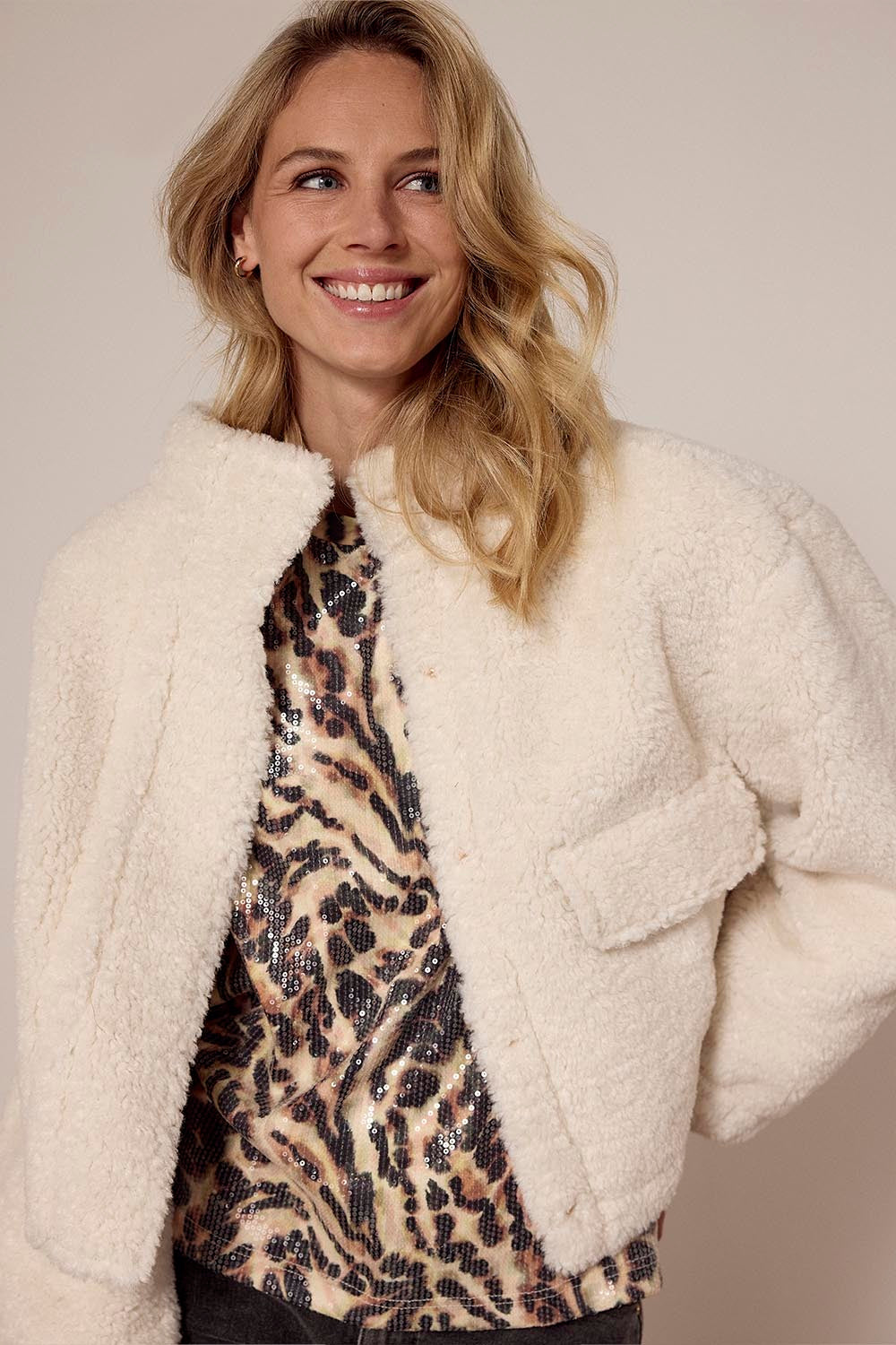 TRAMONTANA T-SHIRT SEQUIN PRINT NEUTRALS
