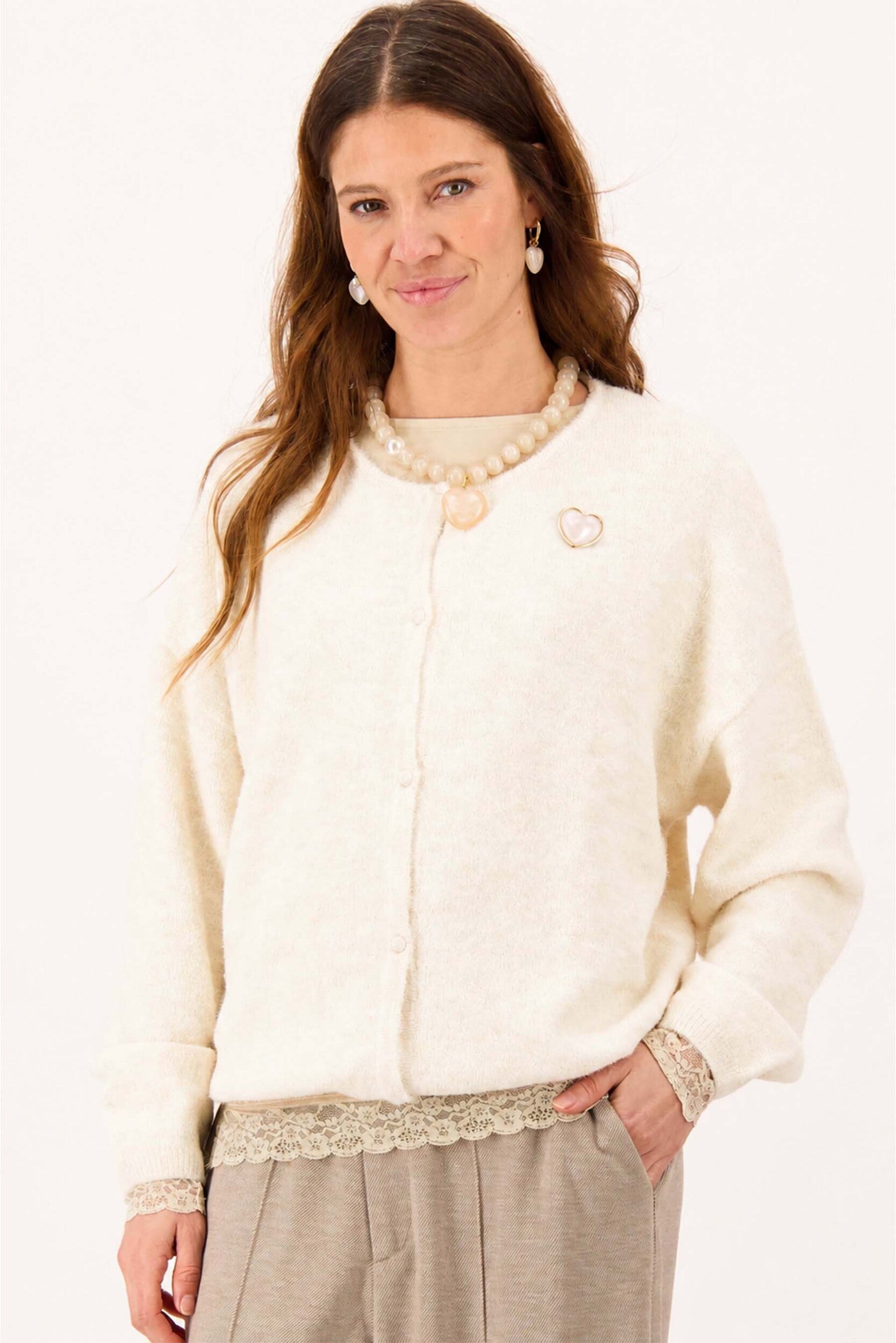 ZUSSS BASIC VESTJE MET BROCHE OFF-WHITE