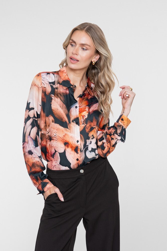 GEISHA BLOUSE MET FLORAL PRINT BRIQUE/BLACK