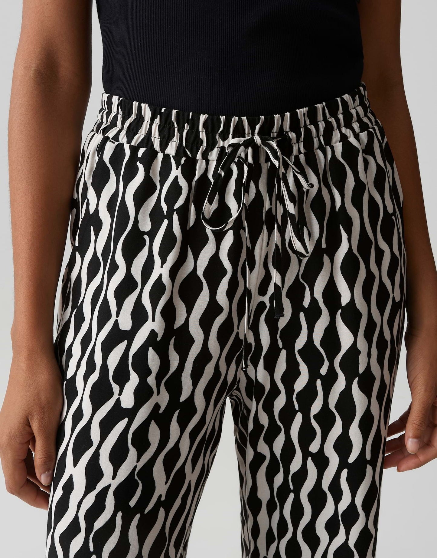 OPUS BROEK MAROU MOTION BLACK