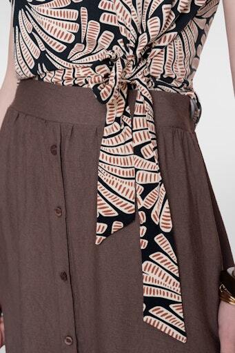 GEISHA TOP MET PRINT ZWART/BRUIN