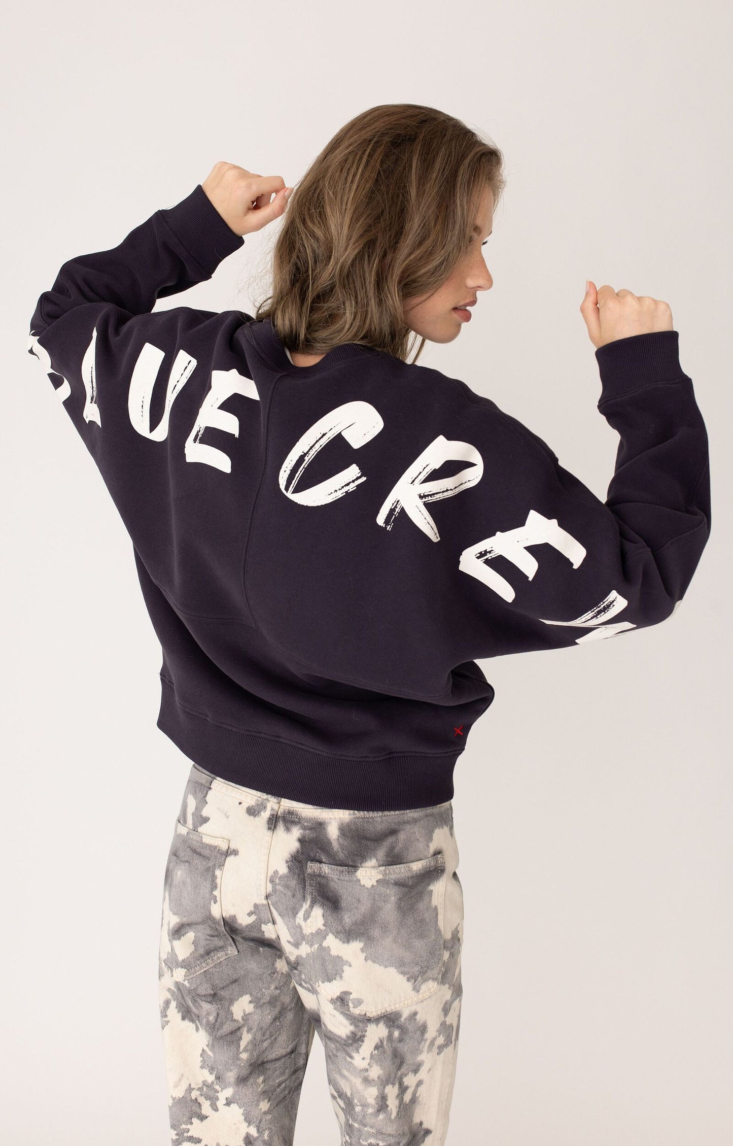 ANNA BLUE SWEATER CREW BIG LOGO DARK BLUE