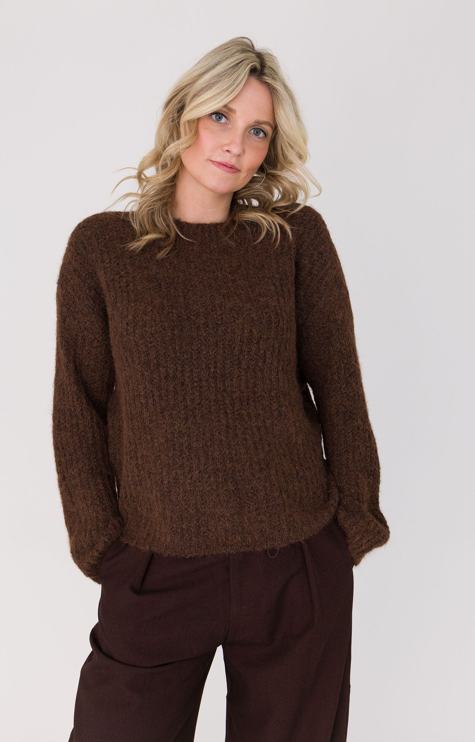 ANNA TRUI GEBREID DARK CHOCOLATE