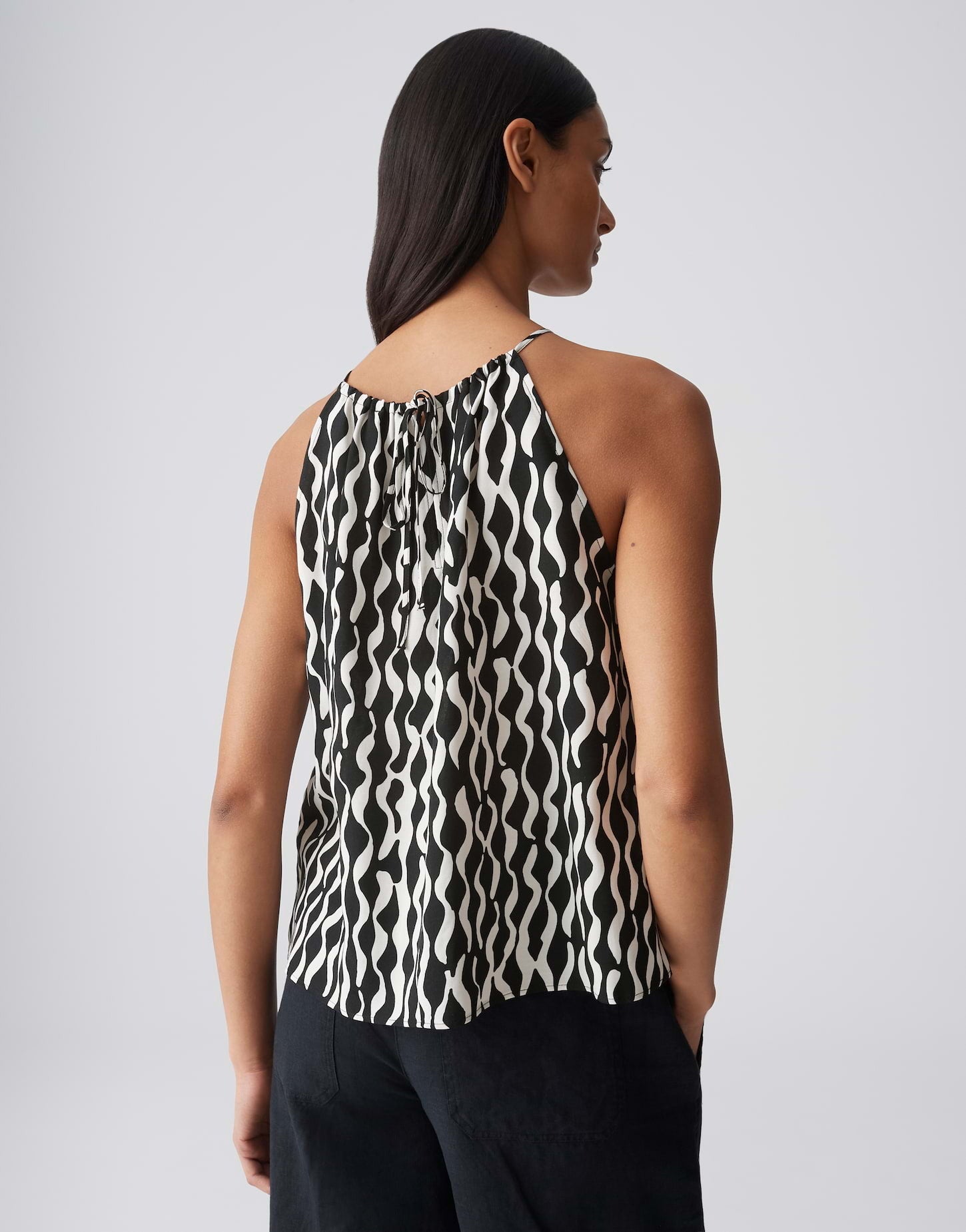 OPUS TOP FOYAGE MOTION BLACK