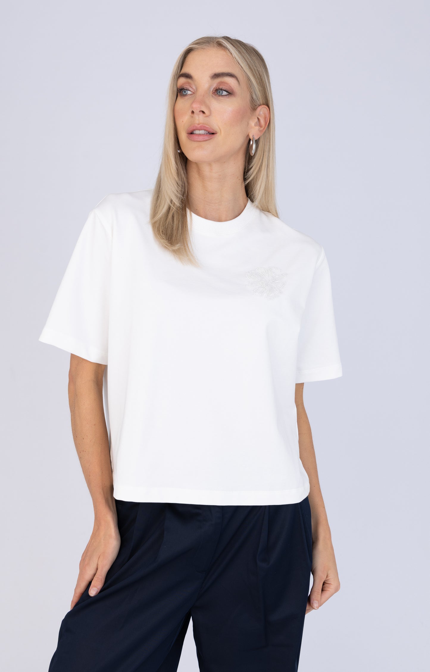 ANNA T-SHIRT BOXY OFF-WHITE SOLID