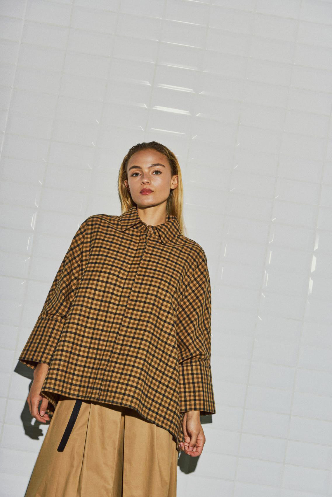 WITHBLACK BLOUSE MADISON CHECK CAMEL