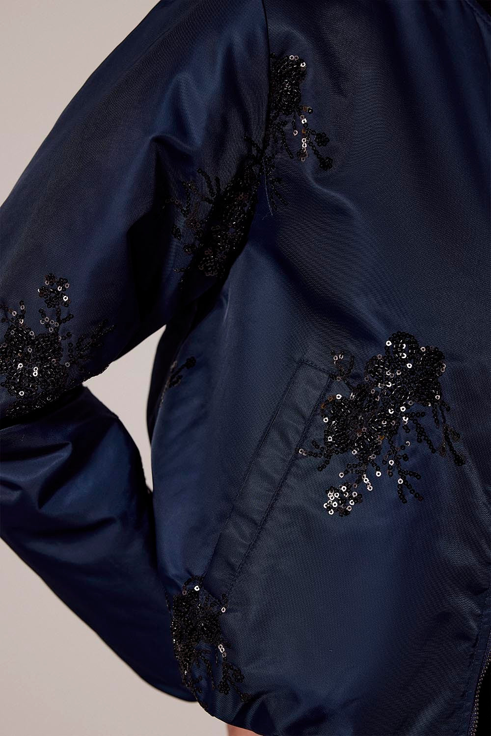 TRAMONTANA BOMBER JACK BEADS MIDNIGHT