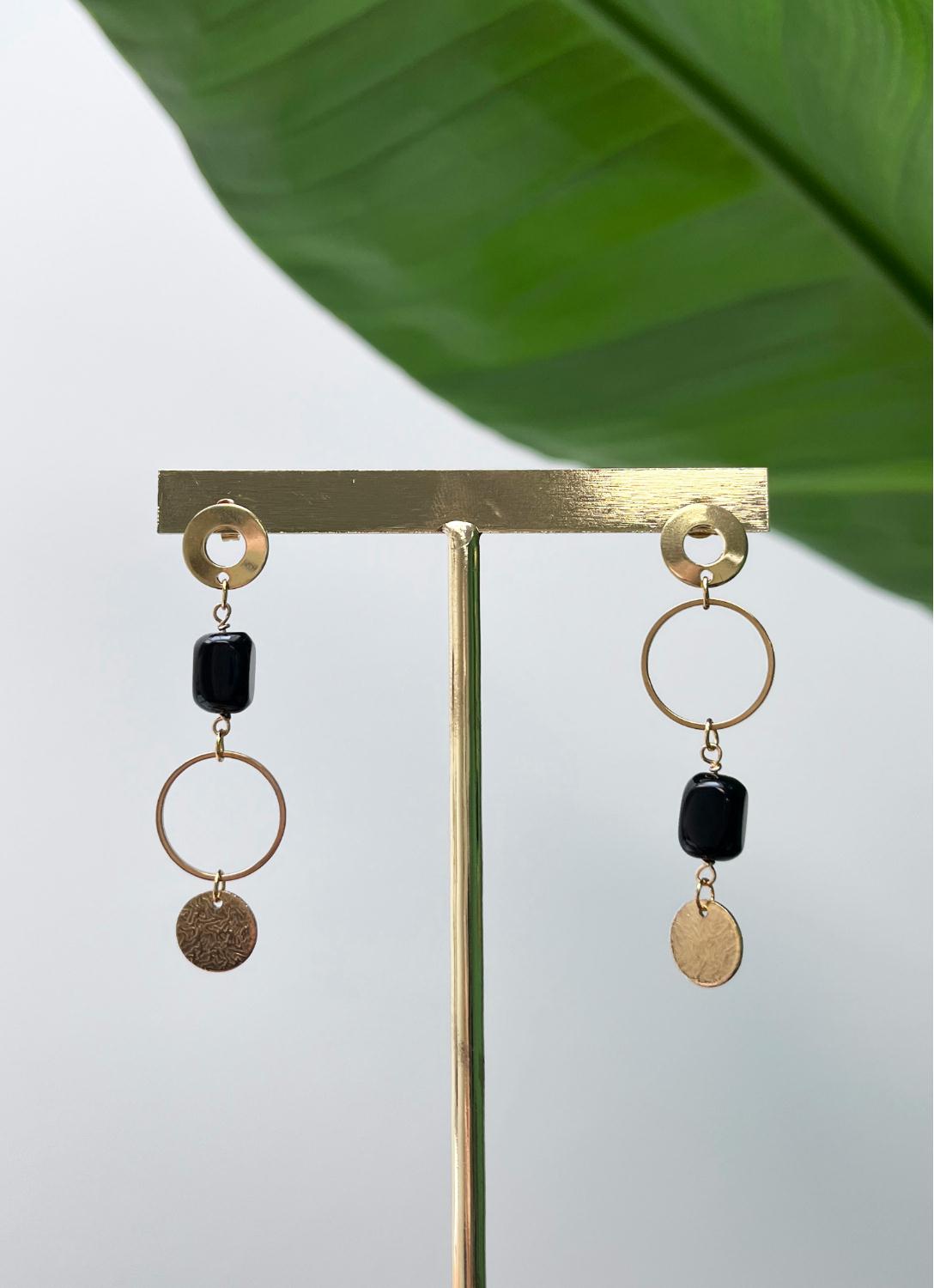 FLOW JEWELS OORBELLEN CHARLIE GOUD/ZWART