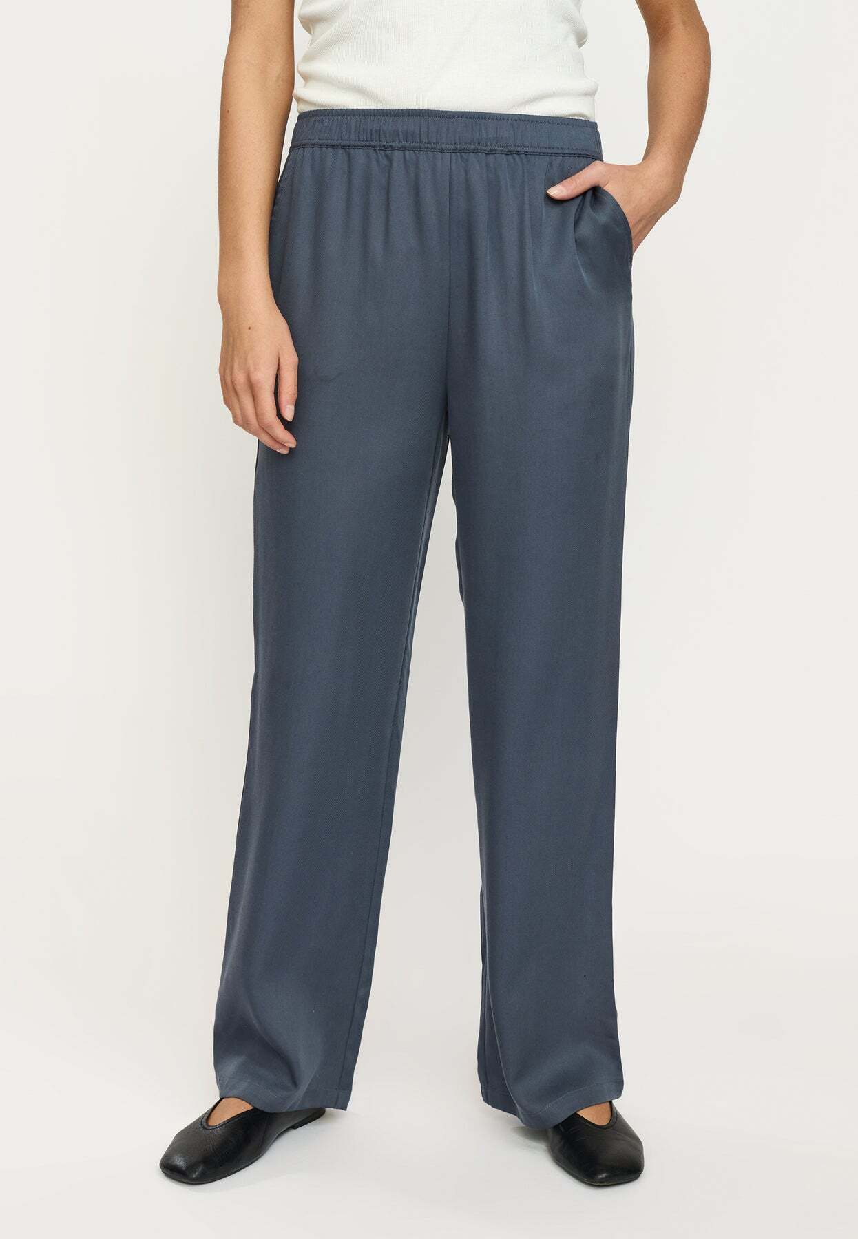 SOFT REBELS BROEK RAYLEE TURBULENCE