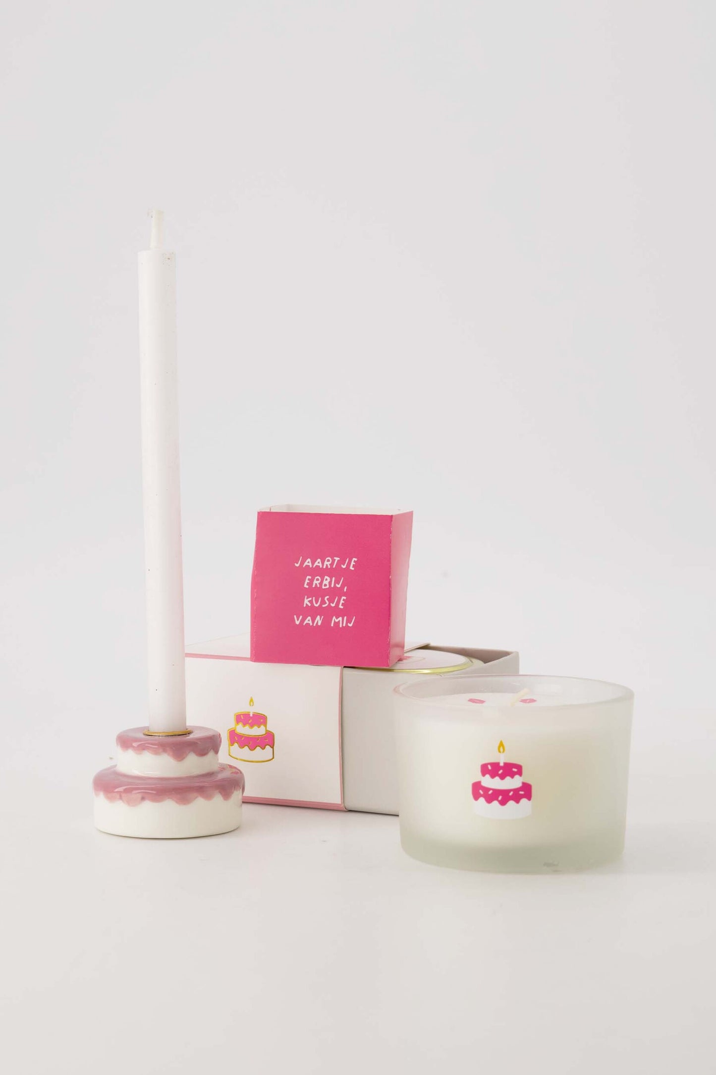 ZUSSS GEURKAARS TINNEN SCHUIFDOOSJE GEFELICITEERD WIT/ROZE