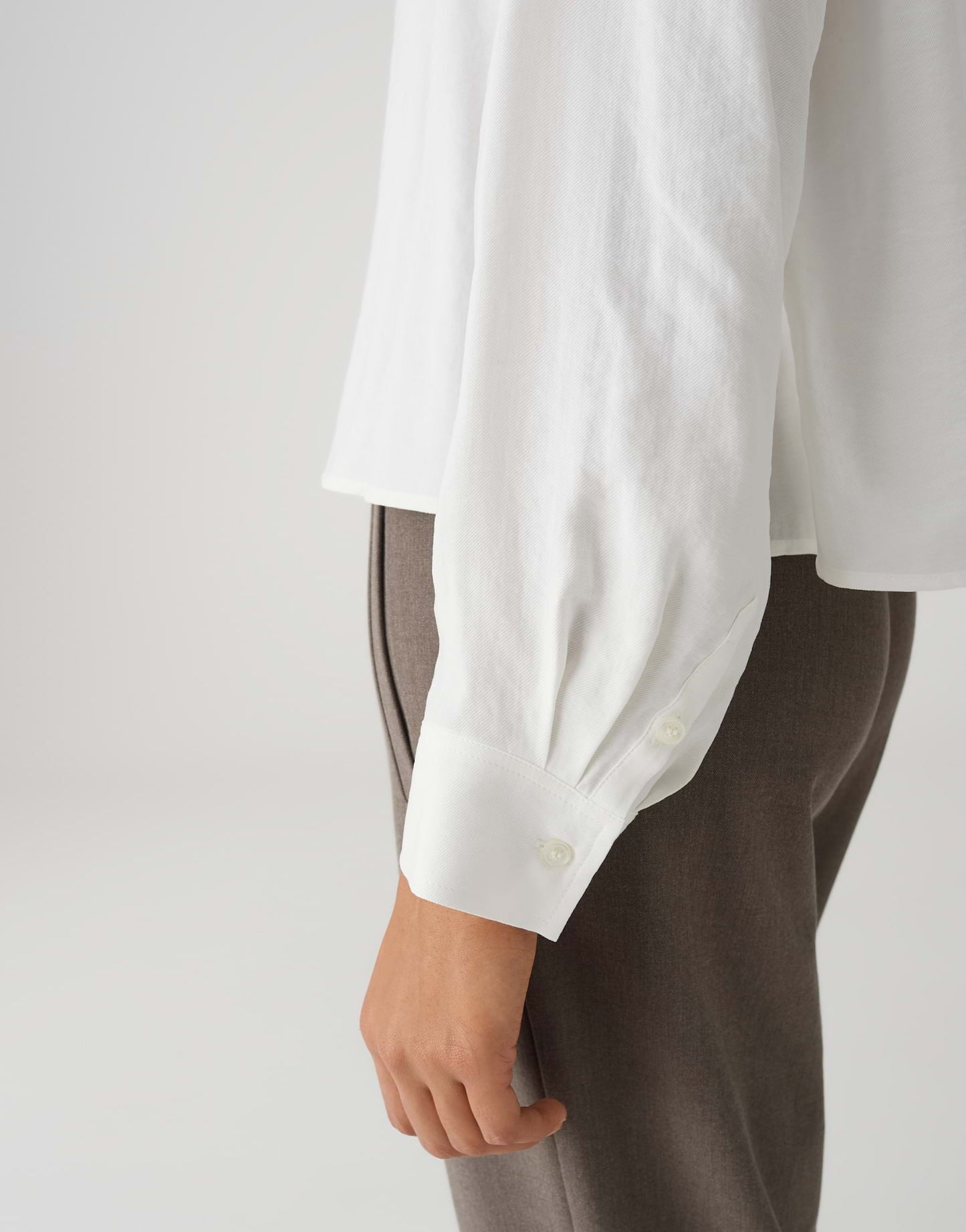 OPUS BLOUSE FLOWY MILK