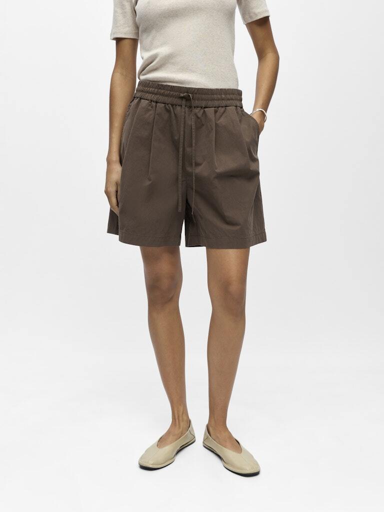 OBJECT SHORT BERTA SEAL BROWN