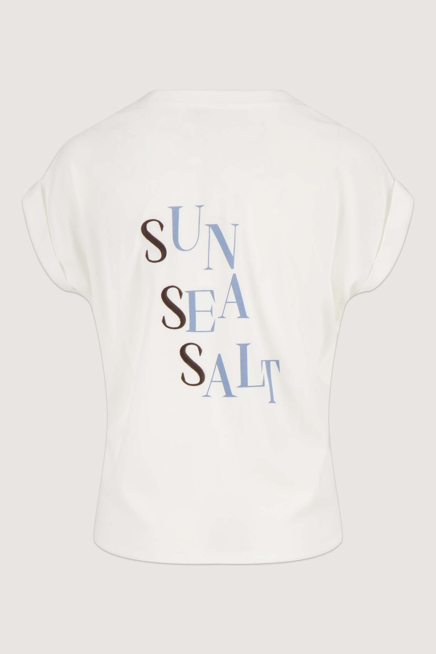 ZUSSS T-SHIRT MET OPGEROLDE MOUW SUN SEA SALT WHITE