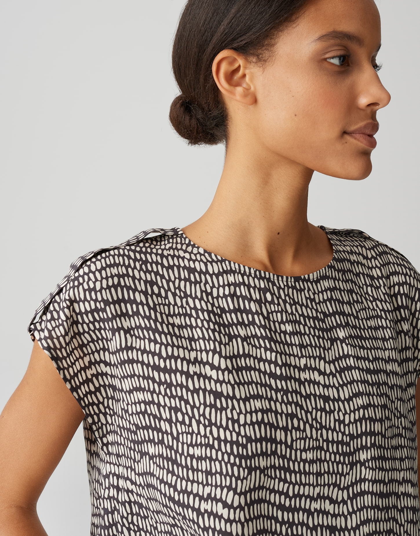 OPUS TOP FERENA SPLASH MIDNIGHT BROWN